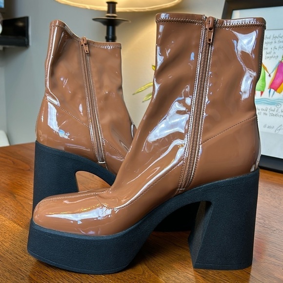 KATY PERRY Heightten Stretch Bootie Patent Platform Zip Chunky Butterscotch 9M - Picture 12 of 13